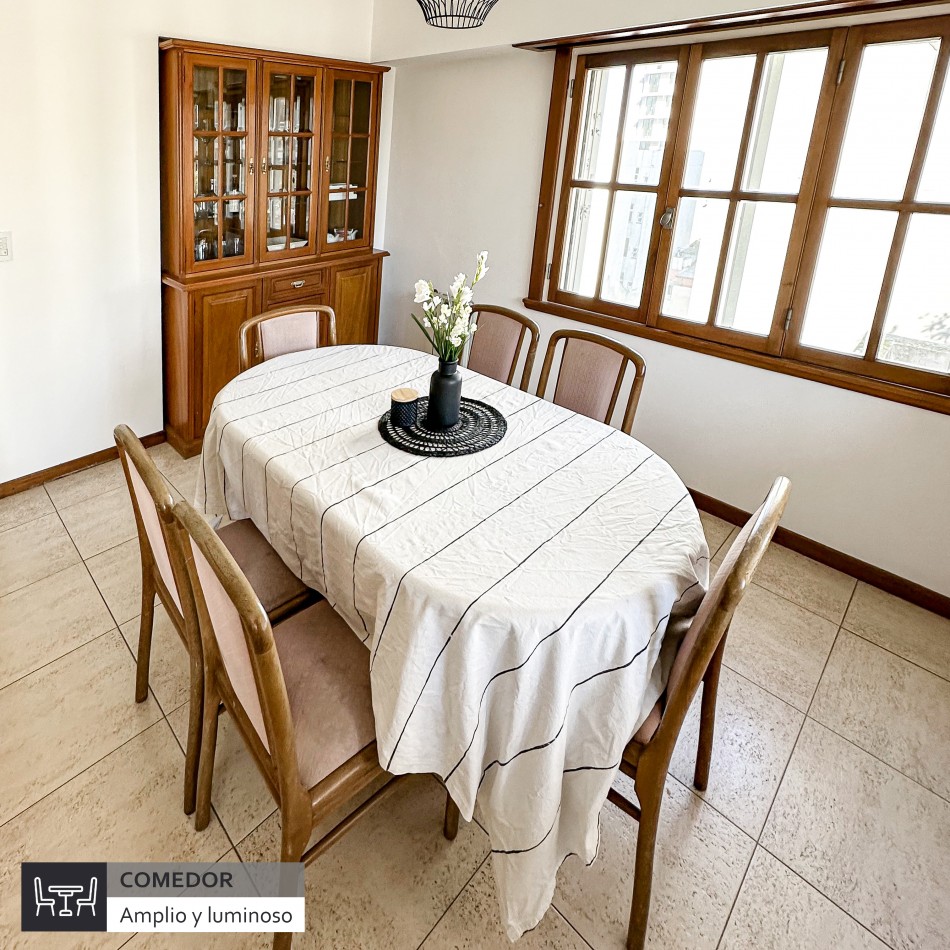 SEMIPISO DE 4 AMBIENTES EN PLAZA MITRE, A LA CALLE, CON COCHERA. EN VENTA. MAR DEL PLATA