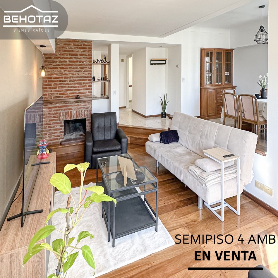 SEMIPISO DE 4 AMBIENTES EN PLAZA MITRE, A LA CALLE, CON COCHERA. EN VENTA. MAR DEL PLATA