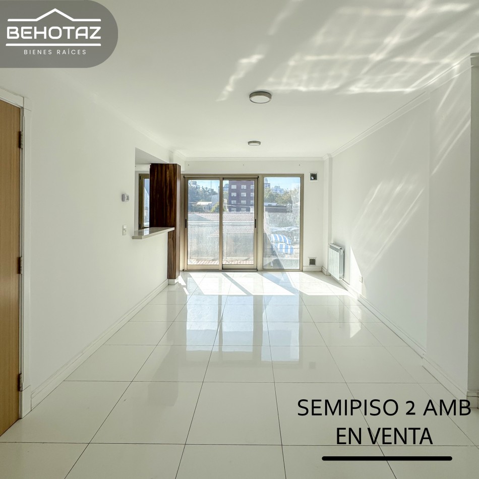SEMIPISO DE DOS AMBIENTES CON COCHERA ZONA PLAZA MITRE MAR DEL PLATA