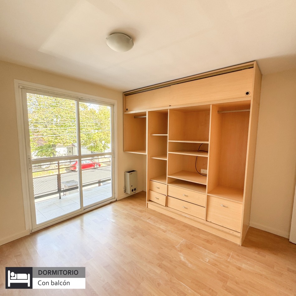 DUPLEX DE 4 AMBIENTES CON COCHERA Y PATIO. MAR DEL PLATA