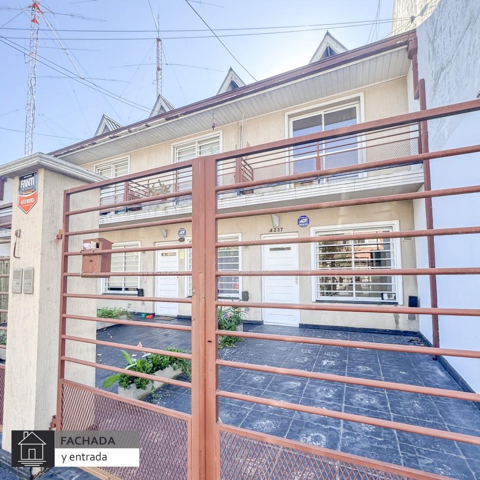 DUPLEX DE 4 AMBIENTES CON COCHERA Y PATIO. MAR DEL PLATA