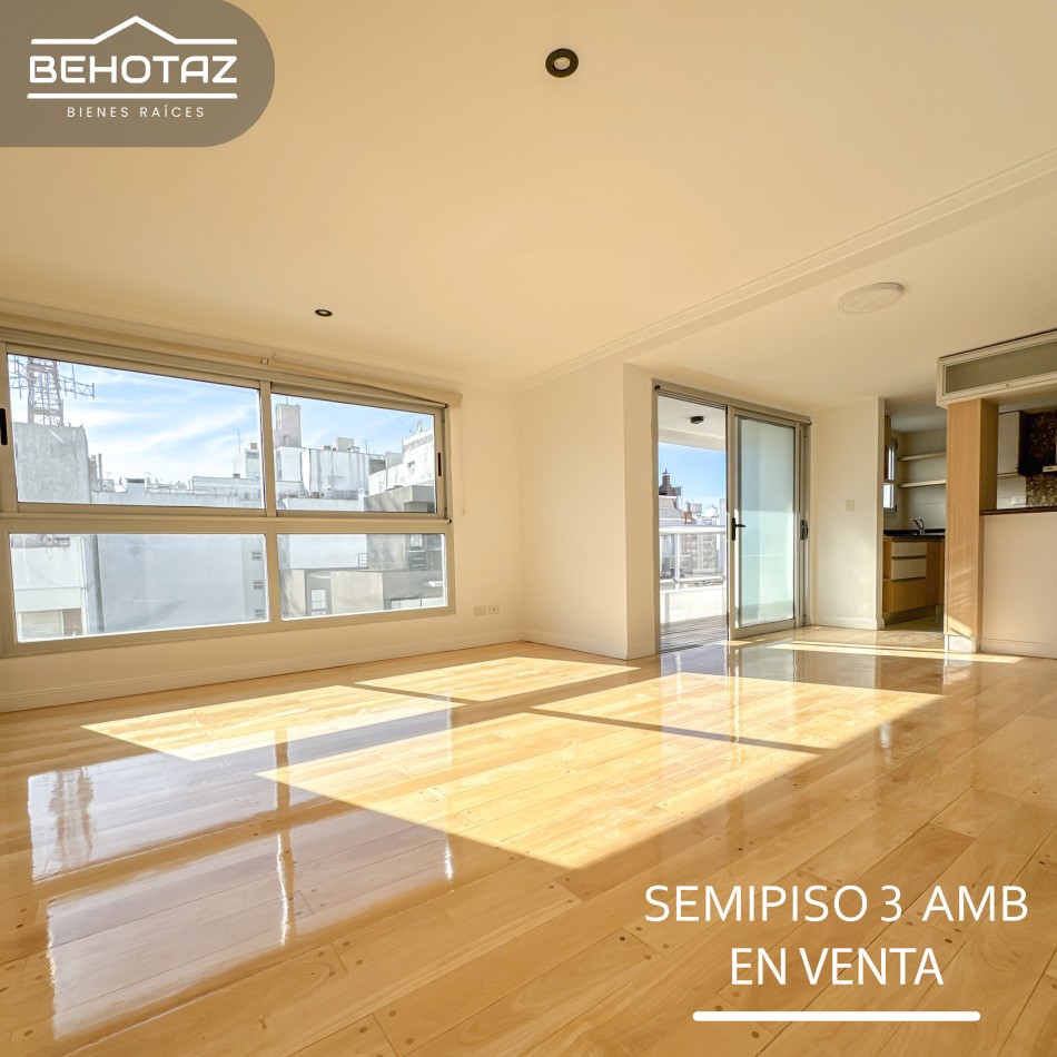 SEMIPISO DE TRES AMBIENTES CON COCHERA .PLAZA MITRE MAR DEL PLATA