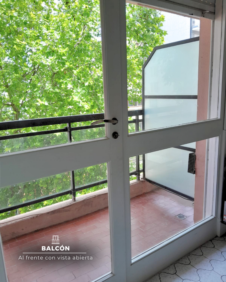 MONOAMBIENTE CON BALCON A LA CALLE. MAR DEL PLATA