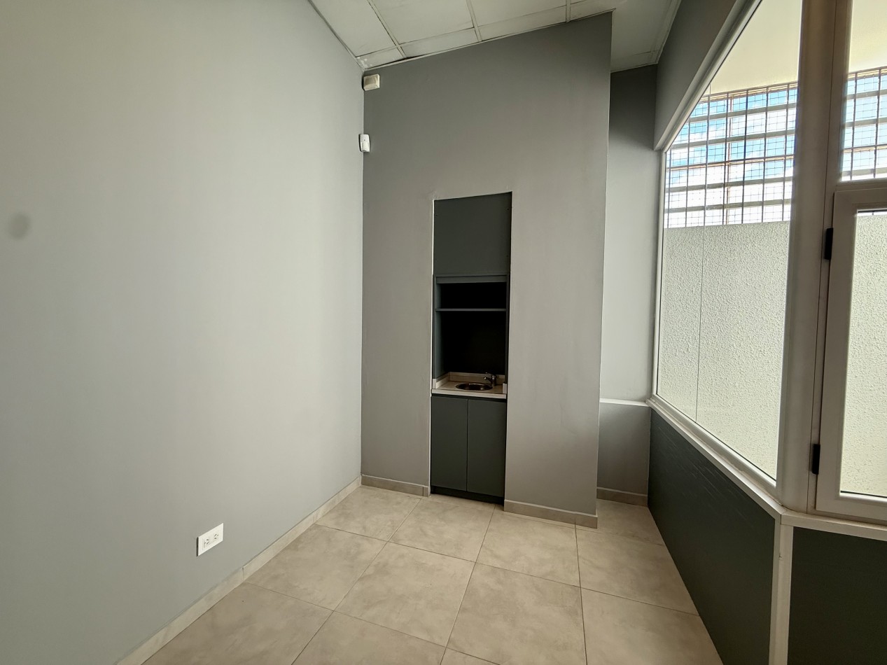 ALQUILER OFICINA SIN EXPENSAS EN BARRIO CHAUVIN. MAR DEL PLATA