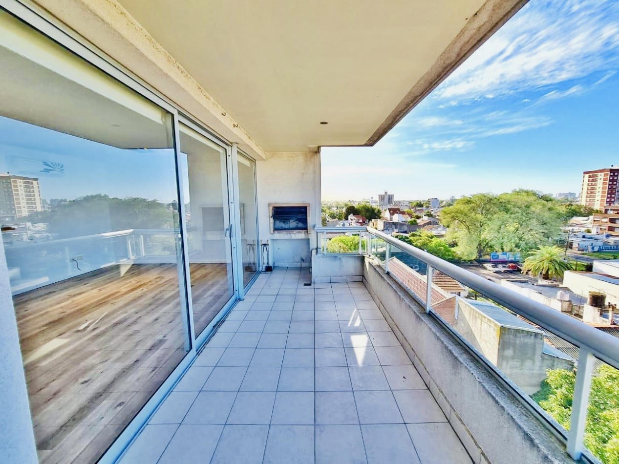 DEPARTAMENTO 2 AMBIENTES CON COCHERA, BALCON TERRAZA Y TERRAZA PRIVADA. MAR DEL PLATA