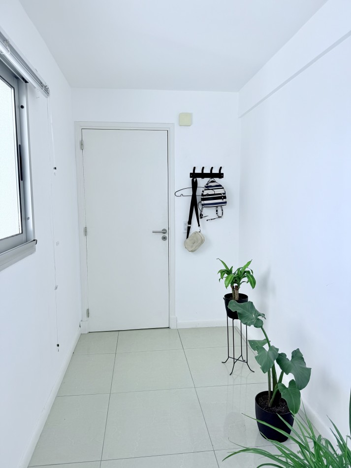 VENTA SEMIPISO 2 AMBIENTES CON COCHERA, BALCON Y TERRAZA PRIVADA. MAR DEL PLATA