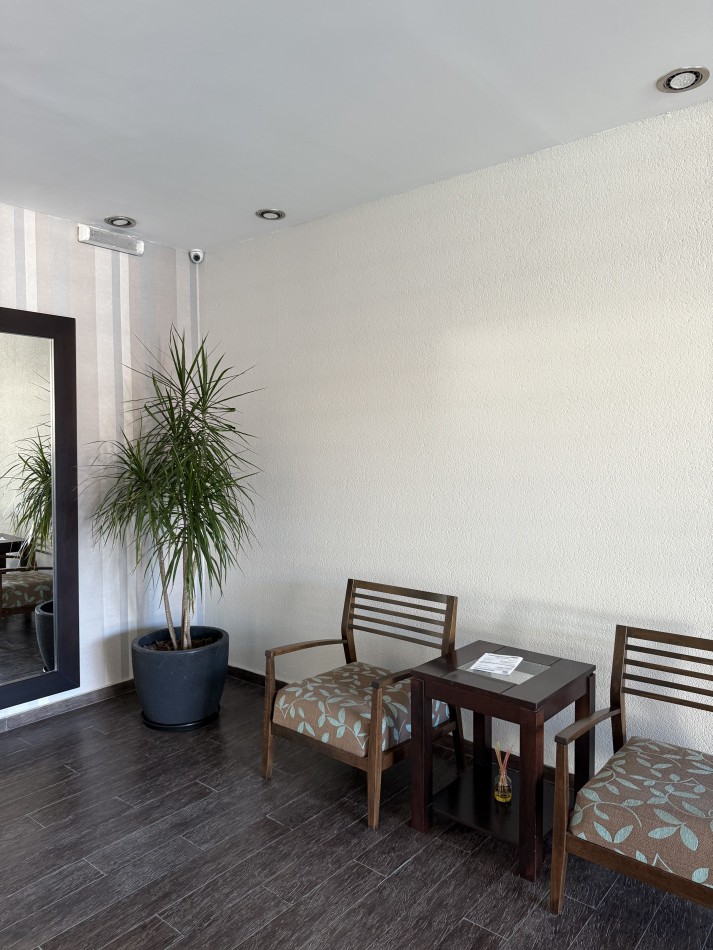 VENTA SEMIPISO 2 AMBIENTES CON COCHERA, BALCON Y TERRAZA PRIVADA. MAR DEL PLATA