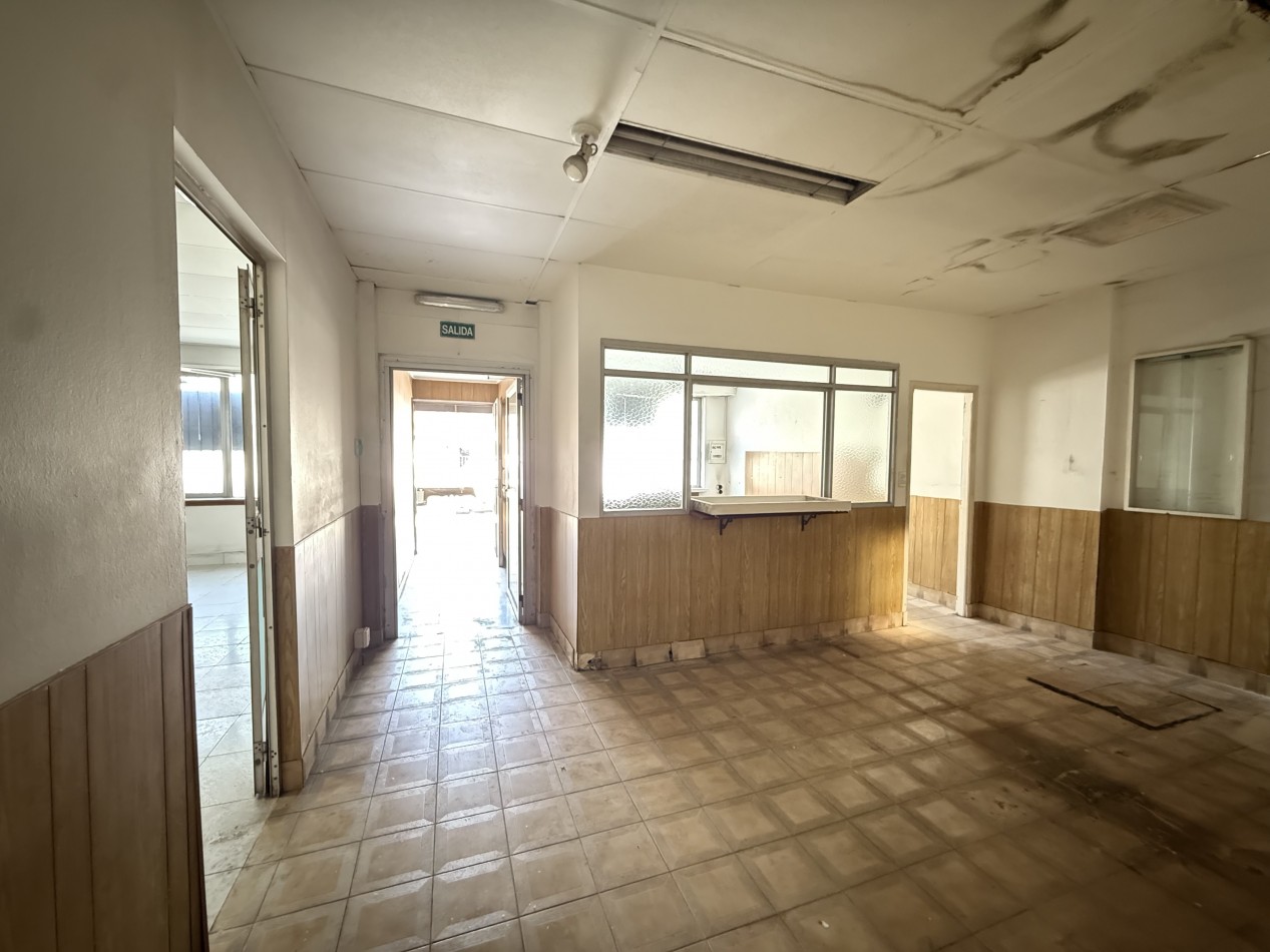 IMPORTANTE LOCAL EN ALQUILER SOBRE AV. COLON. MAR DEL PLATA