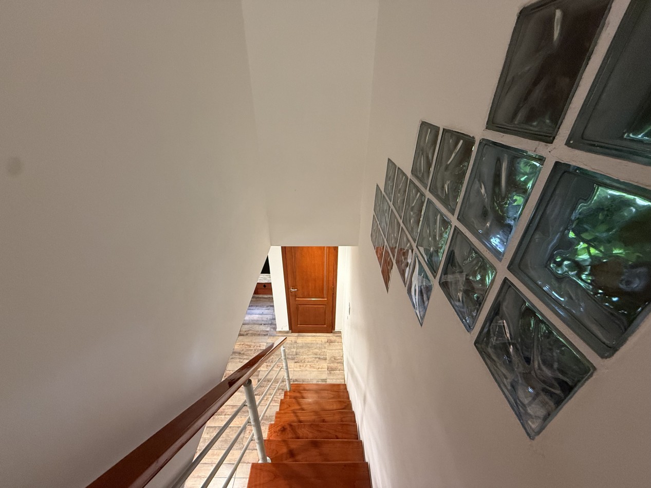 CASA 4 AMBIENTES CON GRAN PARQUE Y GARAGE APTA A CREDITO. MAR DEL PLATA