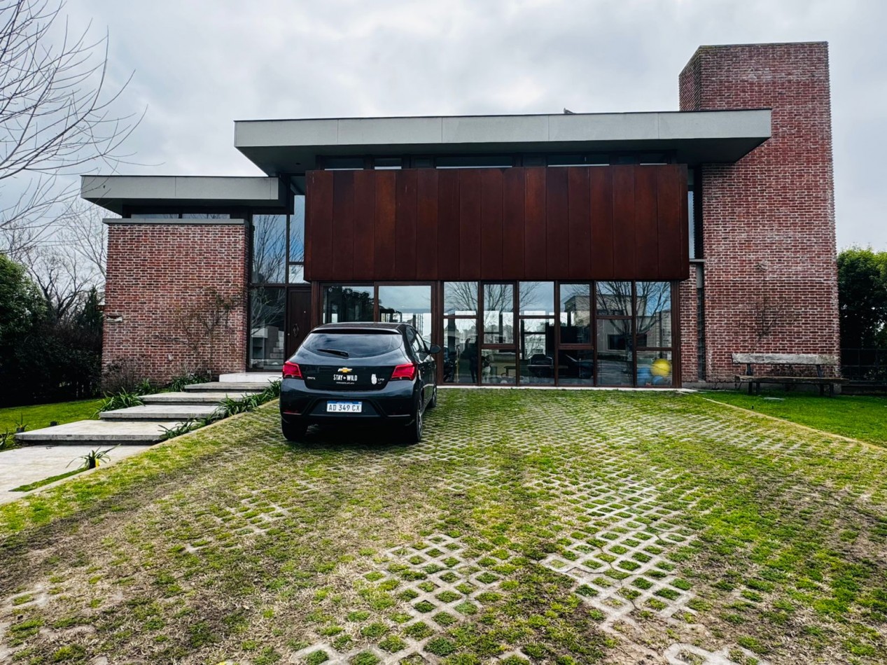CASA 5 AMBIENTES EN BARRIO PRIVADO ARENAS DEL SUR. MAR DEL PLATA