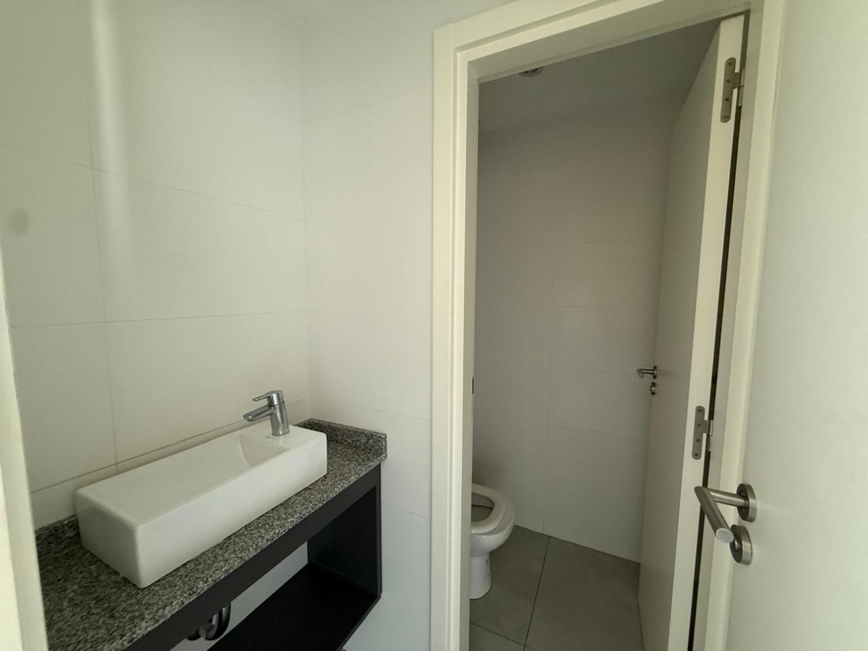 MODERNA OFICINA EN VENTA GENUS OFFICE CENTER. MAR DEL PLATA