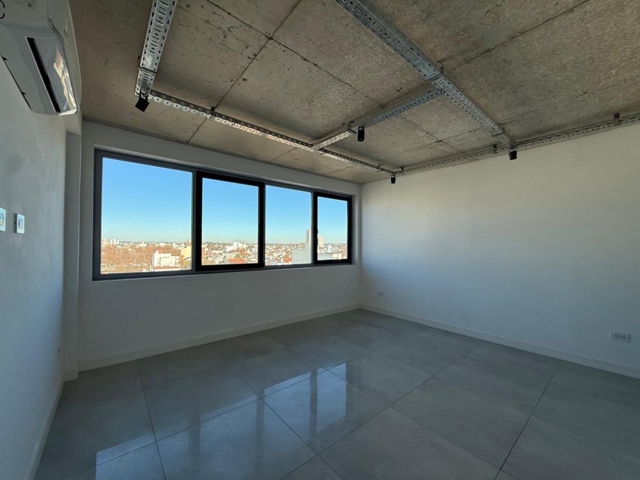 MODERNA OFICINA EN VENTA GENUS OFFICE CENTER. MAR DEL PLATA