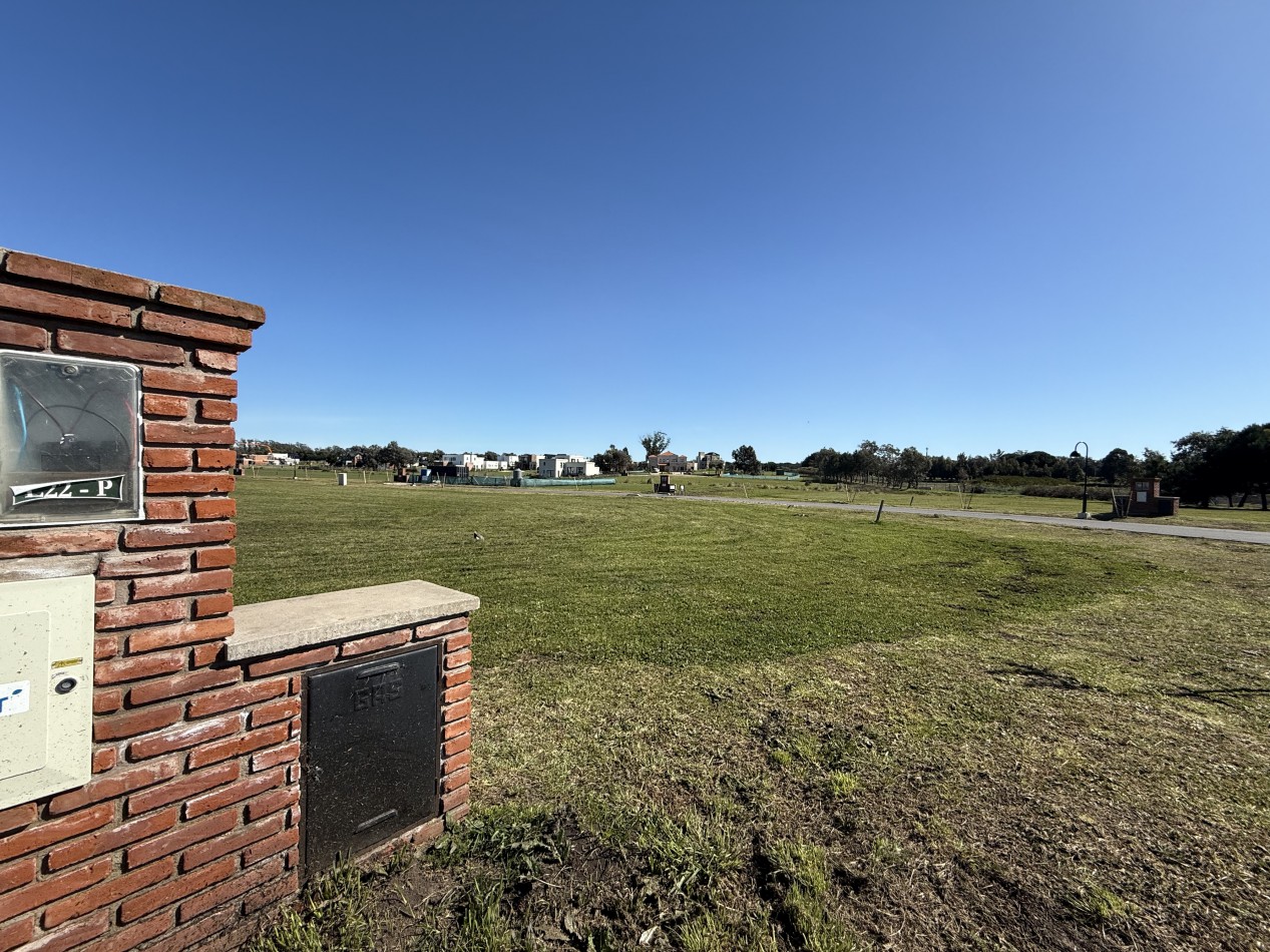 LOTE EN VENTA EN BARRIO PRIVADO CASONAS DEL HARAS