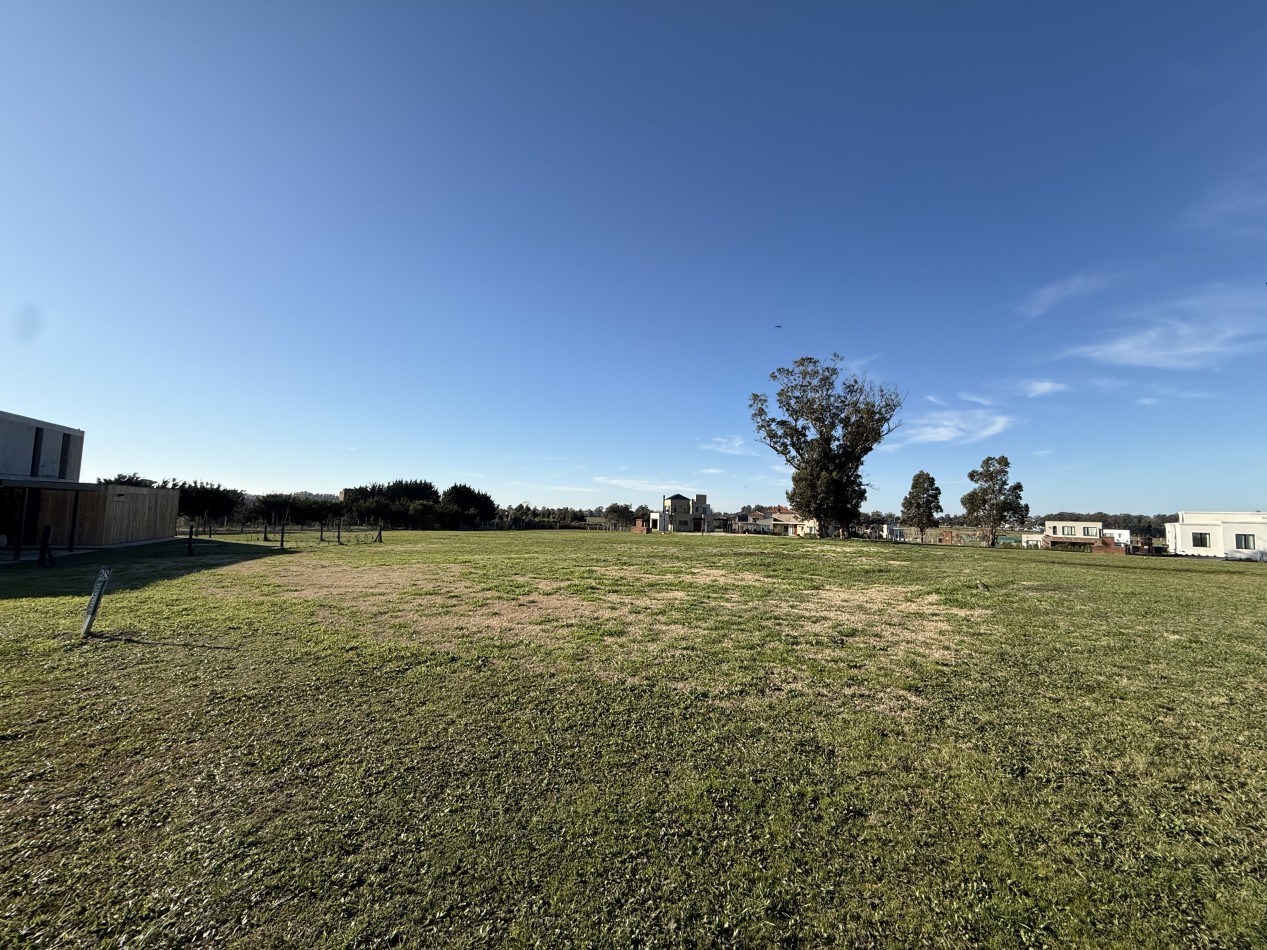 LOTE EN VENTA EN BARRIO PRIVADO CASONAS DEL HARAS. MAR DEL PLATA