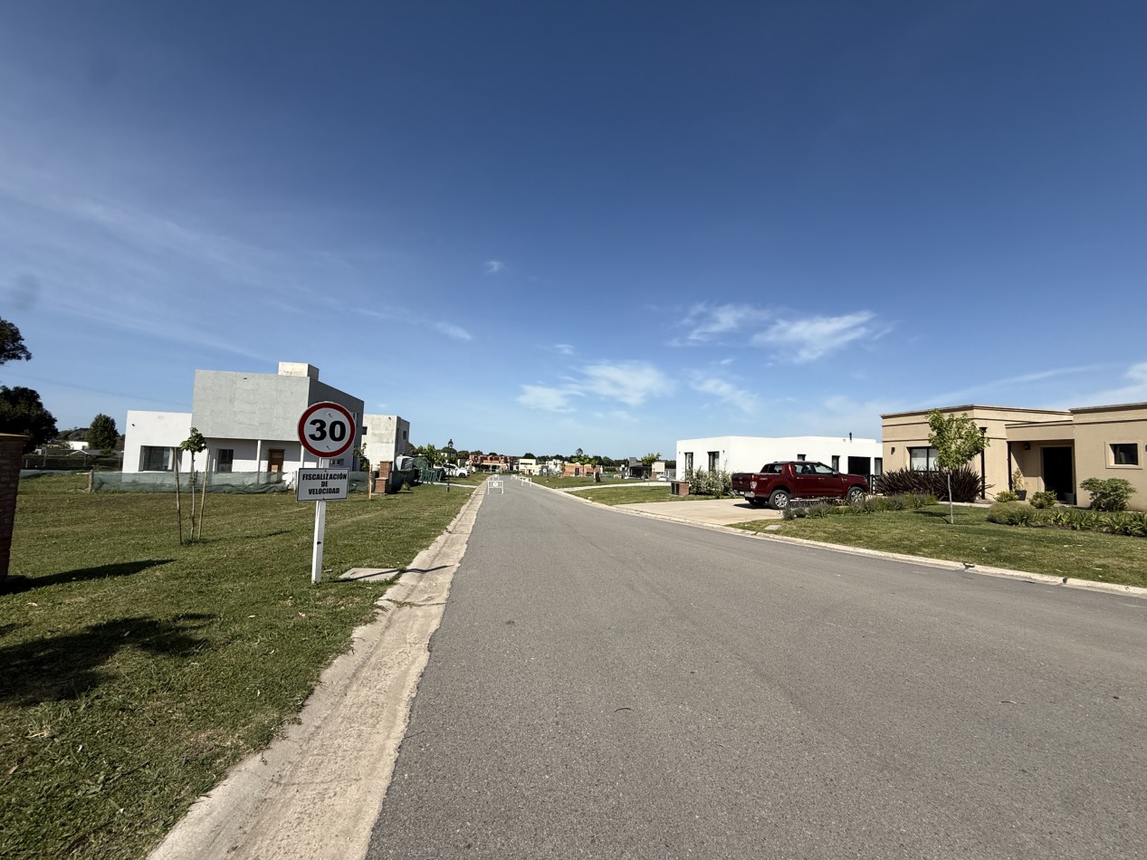 LOTE EN VENTA EN OPORTUNIDAD EN BARRIO PRIVADO ARENAS CHICO. MAR DEL PLATA