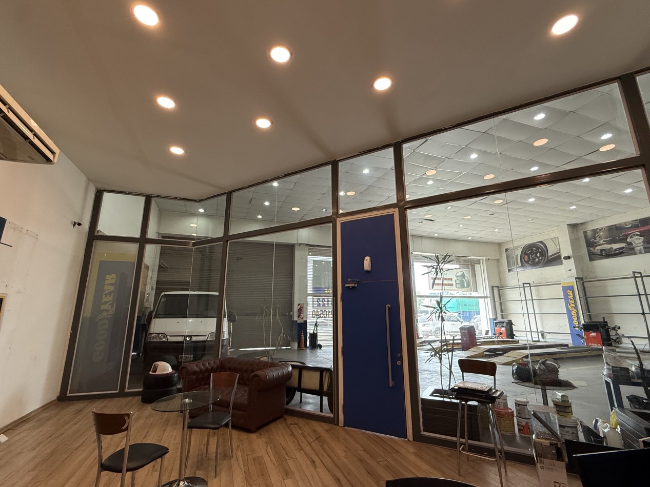 IMPORTANTE LOCAL EN ALQUILER SOBRE AV. CHAMPAGNAT. MAR DEL PLATA