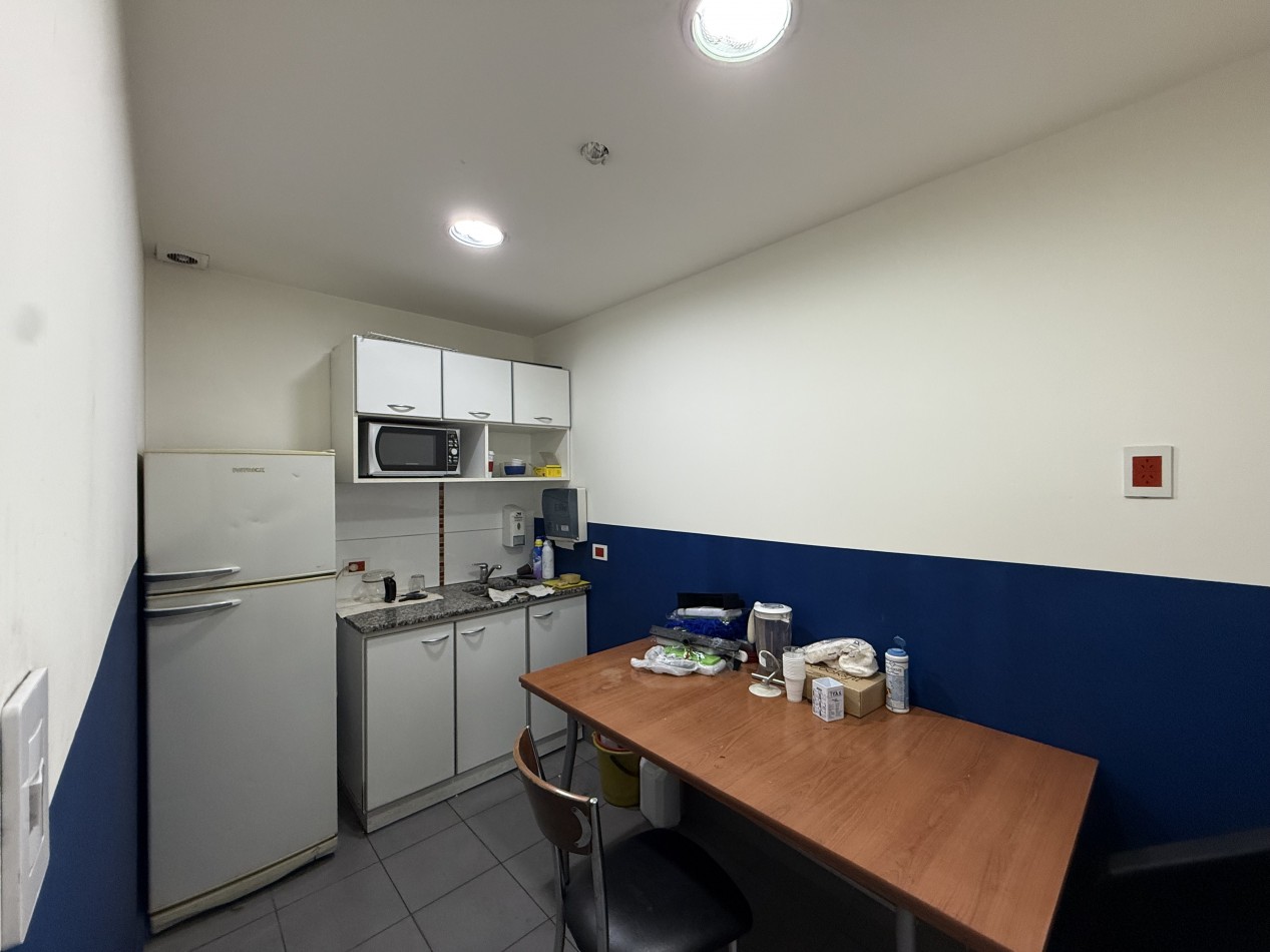 IMPORTANTE LOCAL EN ALQUILER SOBRE AV. CHAMPAGNAT. MAR DEL PLATA