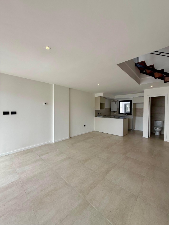 DEPARTAMENTO EN DUPLEX 3 AMBIENTES A ESTRENAR CON COCHERA ZONA ALDREY. MAR DEL PLATA