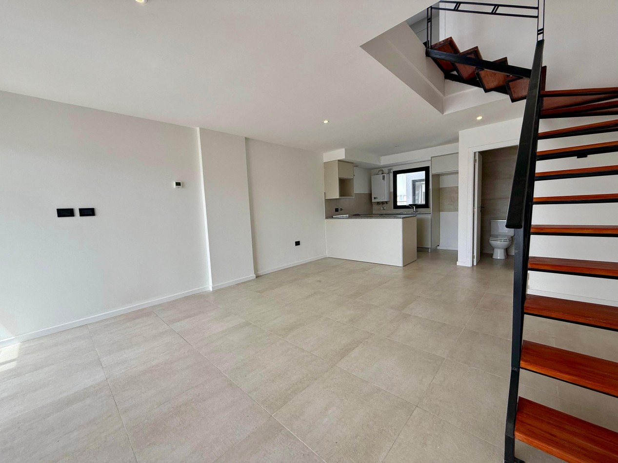 DEPARTAMENTO EN DUPLEX 3 AMBIENTES A ESTRENAR CON COCHERA ZONA ALDREY. MAR DEL PLATA