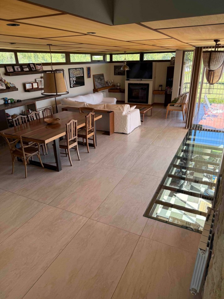 CASA DE CATEGORIA EN BARRIO PRIVADO ARENAS DEL SUR. MAR DEL PLATA