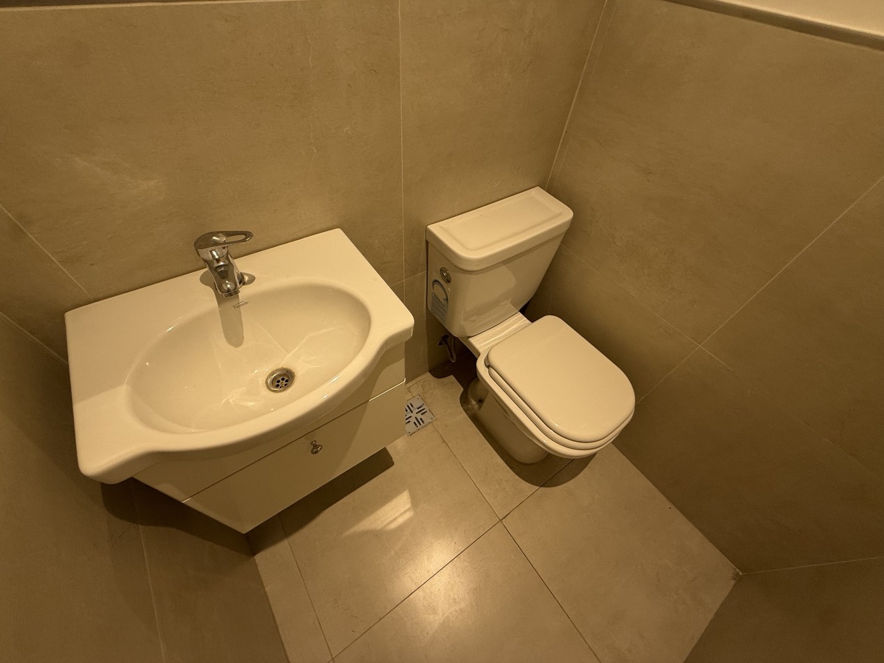 OFICINA EN ALQUILER SIN EXPENSAS SOBRE AV. JUAN B JUSTO. MAR DEL PLATA