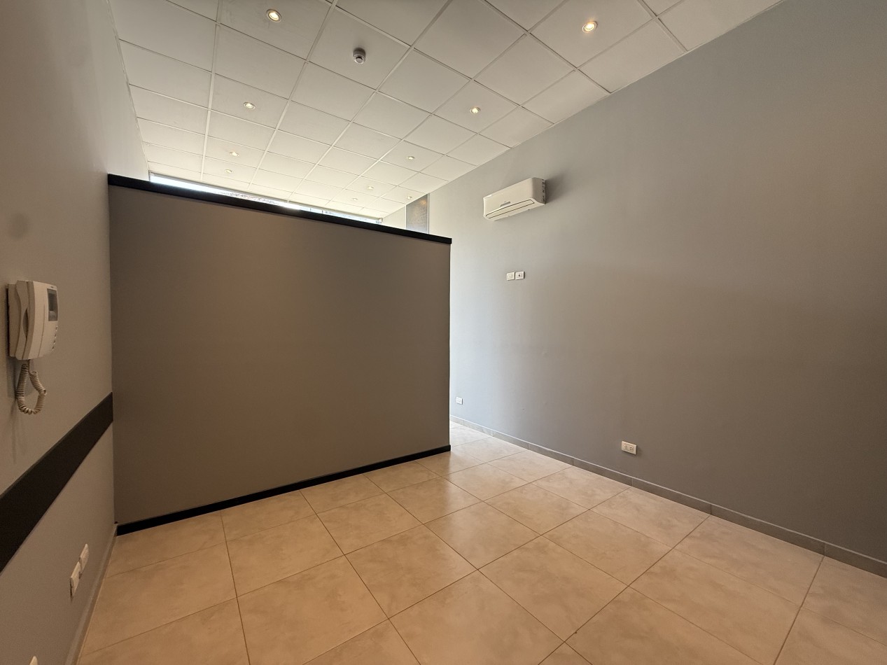 ALQUILER OFICINA SIN EXPENSAS EN BARRIO CHAUVIN. MAR DEL PLATA