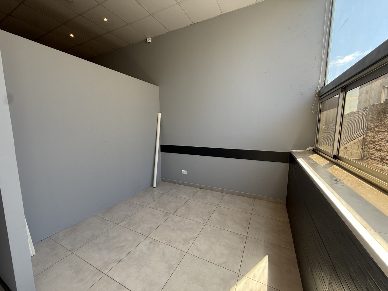 ALQUILER OFICINA SIN EXPENSAS EN BARRIO CHAUVIN. MAR DEL PLATA