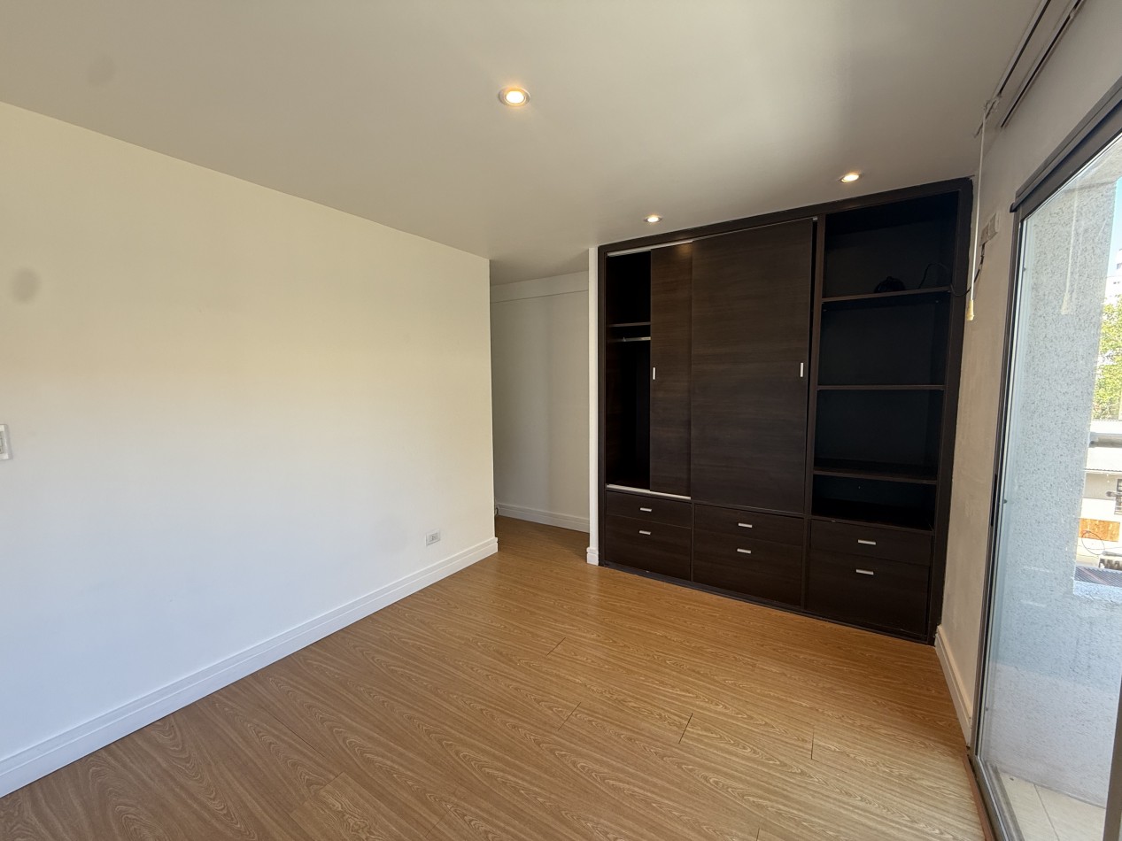 VENTA DEPARTAMENTO 3 AMBIENTES EN EDIFICIO LINEHOUSE CON COCHERA - PLAZA MITRE. MAR DEL PLATA