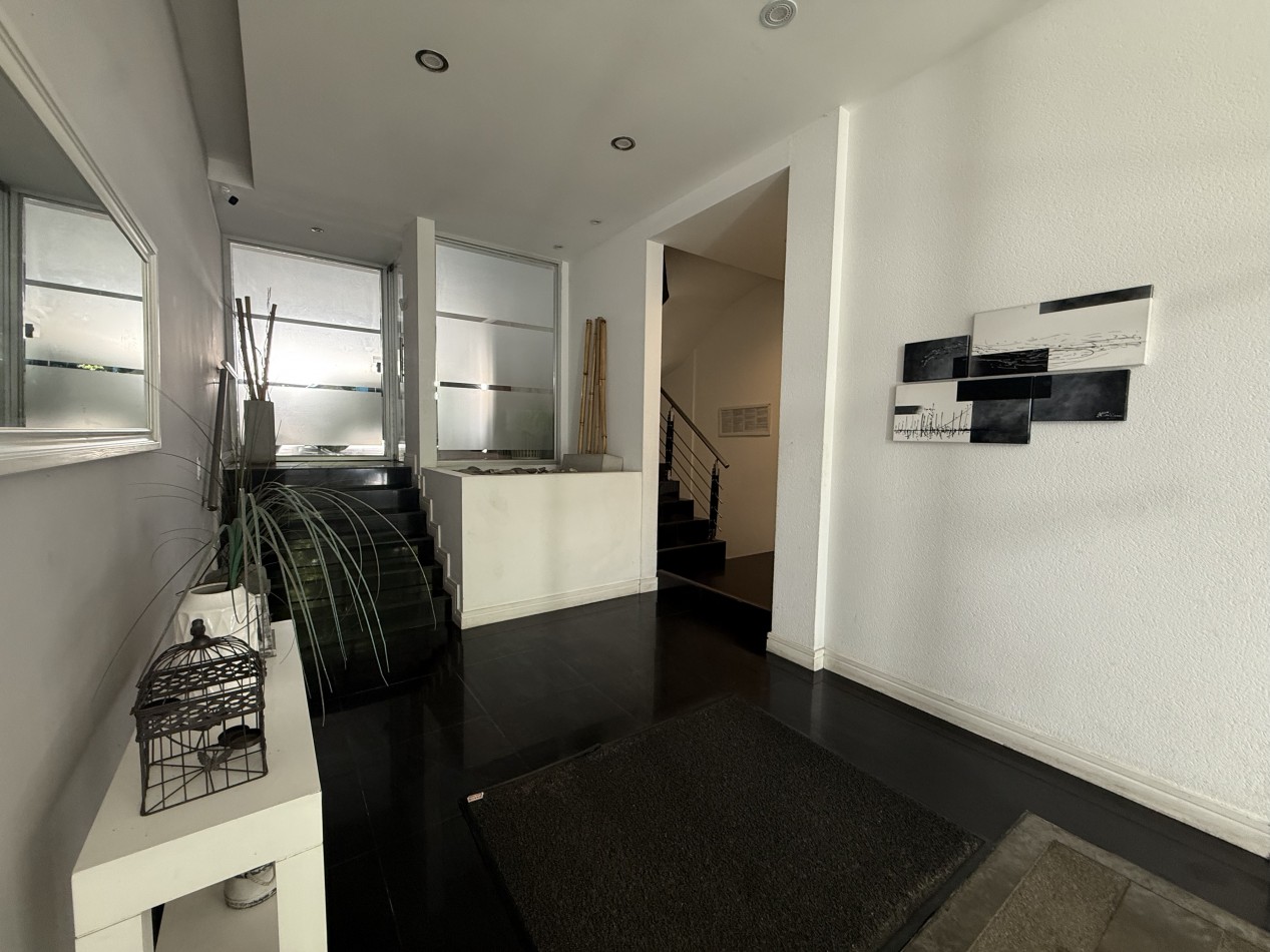 VENTA DEPARTAMENTO 3 AMBIENTES EN EDIFICIO LINEHOUSE CON COCHERA - PLAZA MITRE. MAR DEL PLATA