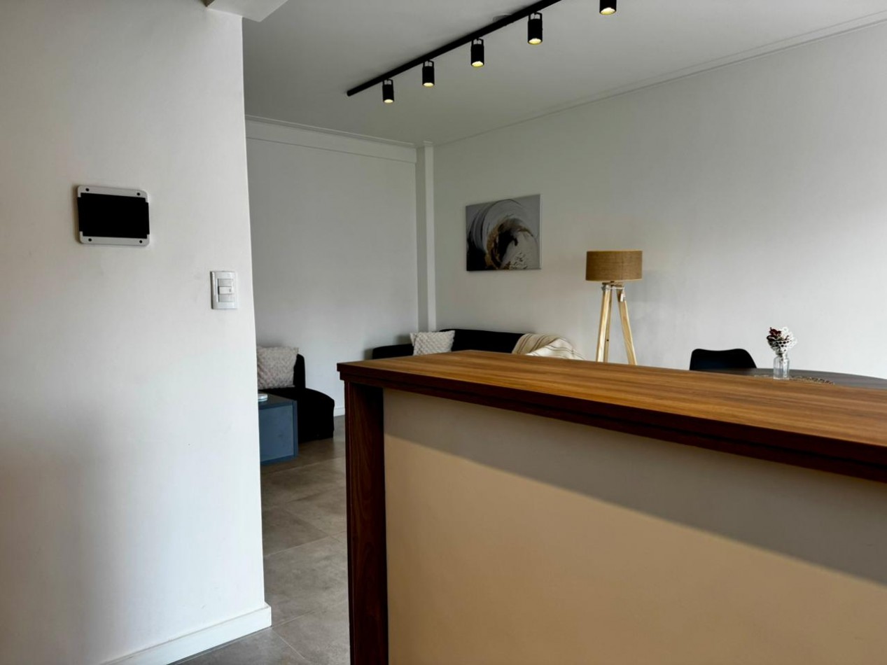 DEPTO 2 AMBIENTES CON BALCON Y COCHERA - APTO CREDITO - ZONA PLAZA MITRE. MAR DEL PLATA