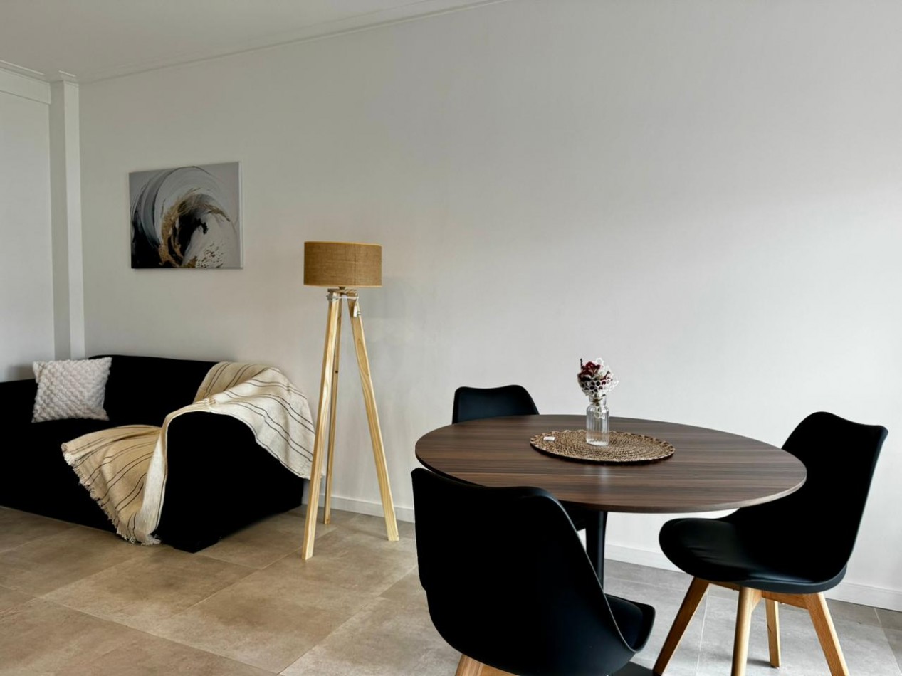 DEPTO 2 AMBIENTES CON BALCON Y COCHERA - APTO CREDITO - ZONA PLAZA MITRE. MAR DEL PLATA