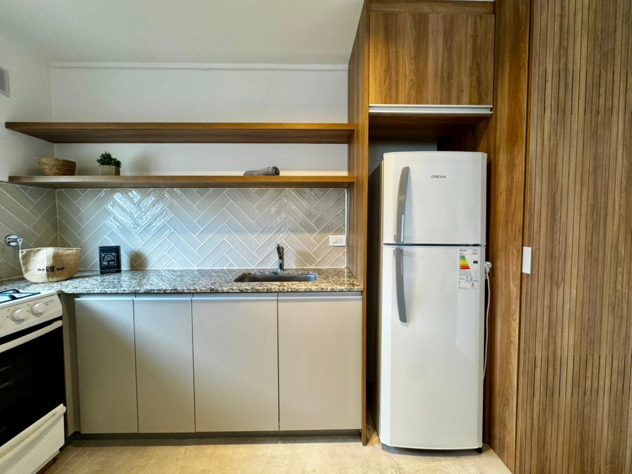 DEPTO 2 AMBIENTES CON BALCON Y COCHERA - APTO CREDITO - ZONA PLAZA MITRE. MAR DEL PLATA