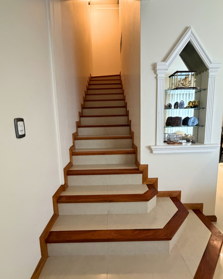 DUPLEX CUATRO AMBIENTES CON QUINCHO Y PARQUE A METROS DEL MAR  - PUNTA MOGOTES