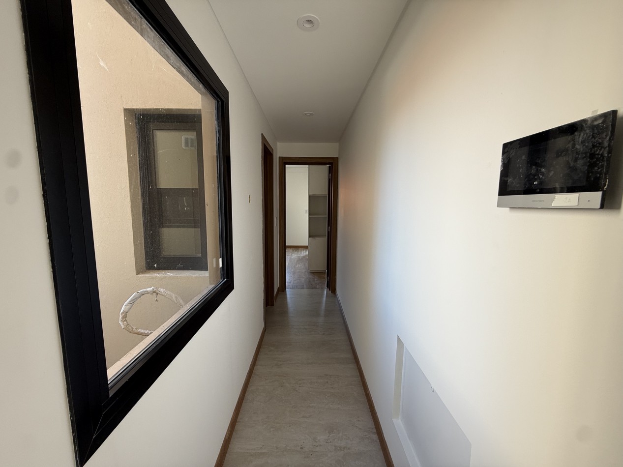 VENTA SEMIPISO 2 AMBIENTES A ESTRENAR CON COCHERA Y BAULERA - ZONA GUEMES. MAR DEL PLATA