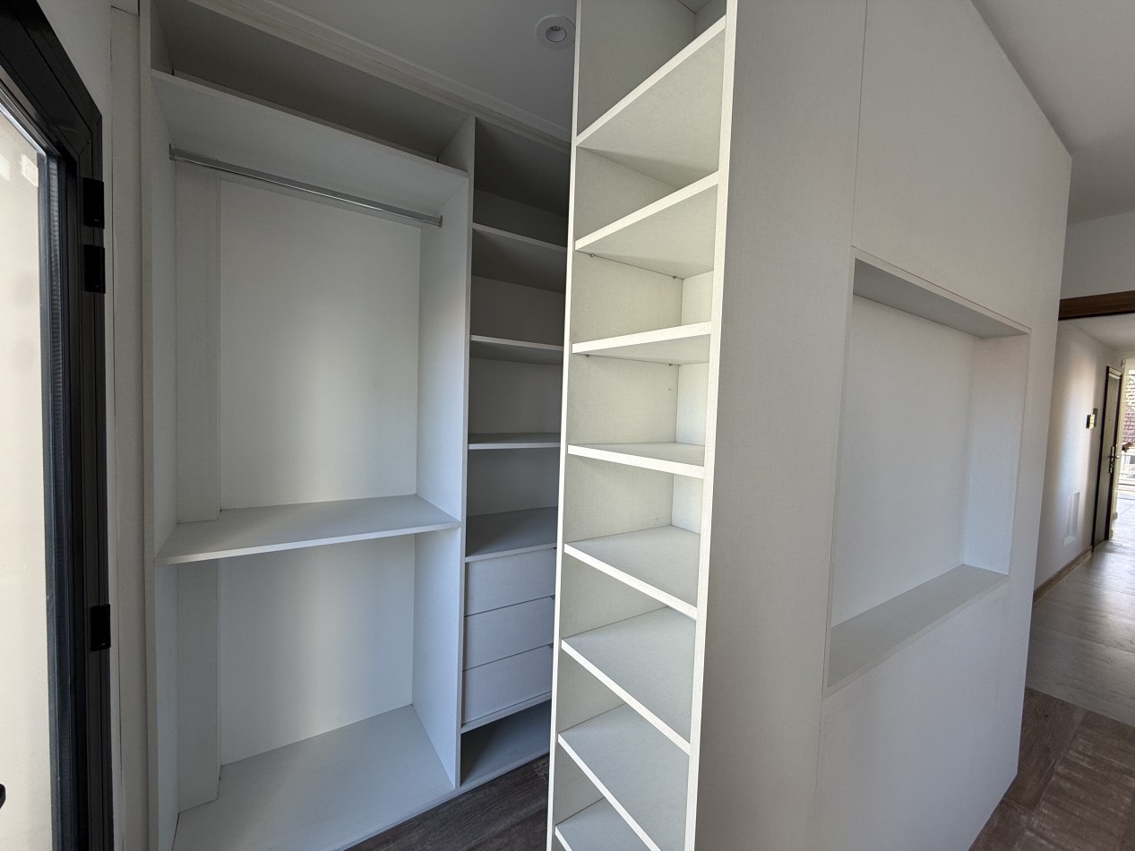 VENTA SEMIPISO 2 AMBIENTES A ESTRENAR CON COCHERA Y BAULERA - ZONA GUEMES. MAR DEL PLATA