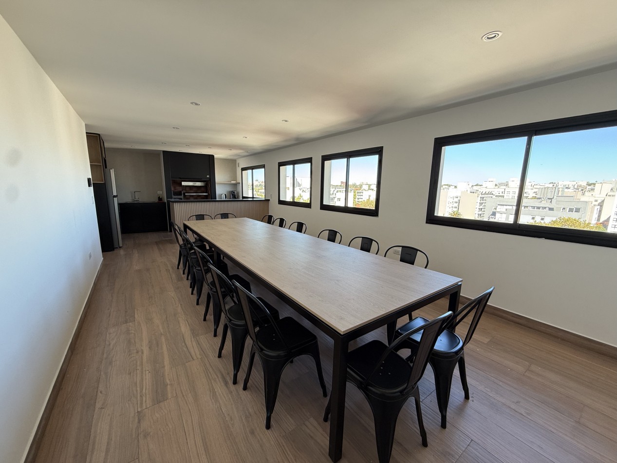 VENTA SEMIPISO 2 AMBIENTES A ESTRENAR CON COCHERA Y BAULERA - ZONA GUEMES. MAR DEL PLATA