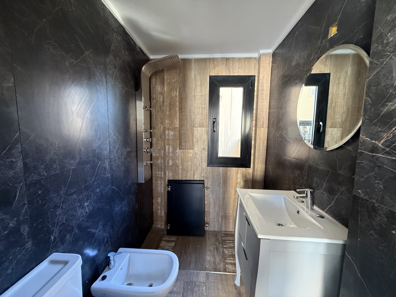 VENTA SEMIPISO 2 AMBIENTES A ESTRENAR CON COCHERA Y BAULERA - ZONA GUEMES. MAR DEL PLATA