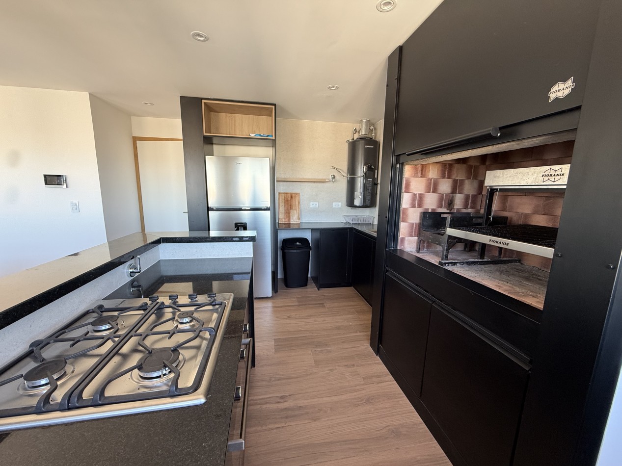 VENTA SEMIPISO 2 AMBIENTES A ESTRENAR CON COCHERA Y BAULERA - ZONA GUEMES. MAR DEL PLATA