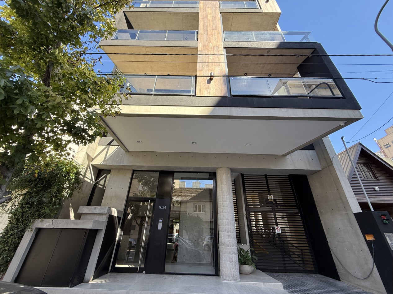 VENTA SEMIPISO 2 AMBIENTES A ESTRENAR CON COCHERA Y BAULERA - ZONA GUEMES. MAR DEL PLATA