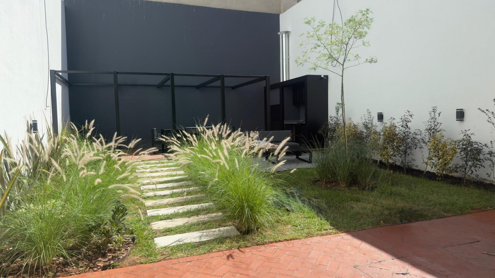 VENTA DEPARTAMENTO 2 AMBIENTES A ESTRENAR CON BALCON EN SEMIPISO - ZONA PLAZA MITRE. MAR DEL PLATA