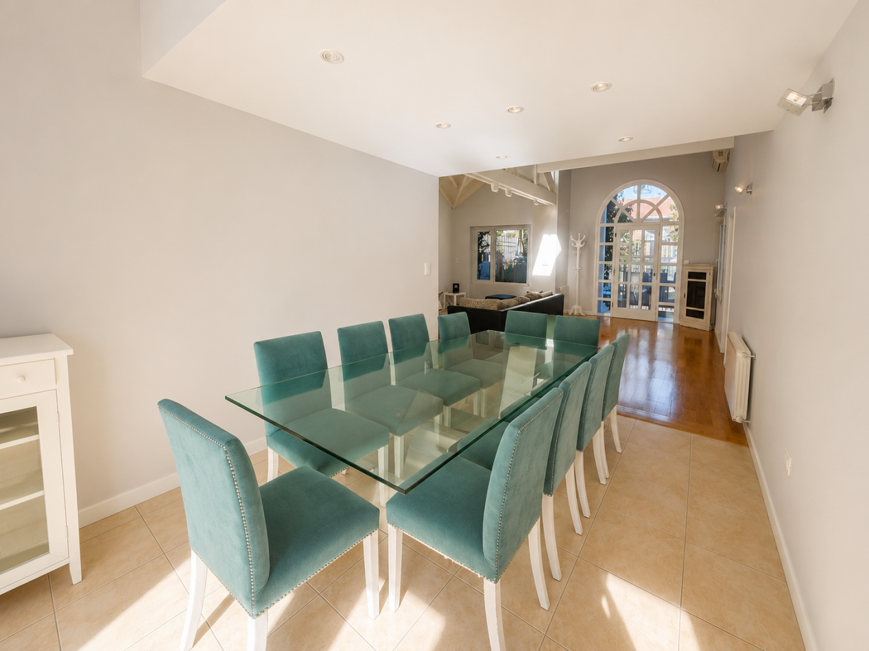 CASA DE CATEGORIA EN LO MEJOR DEL BARRIO SAN CARLOS. MAR DEL PLATA