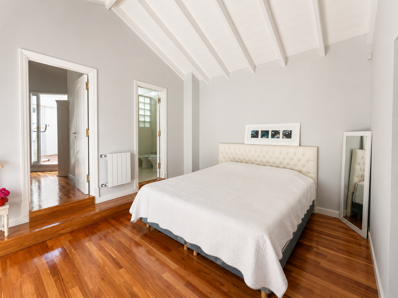 CASA DE CATEGORIA EN LO MEJOR DEL BARRIO SAN CARLOS. MAR DEL PLATA