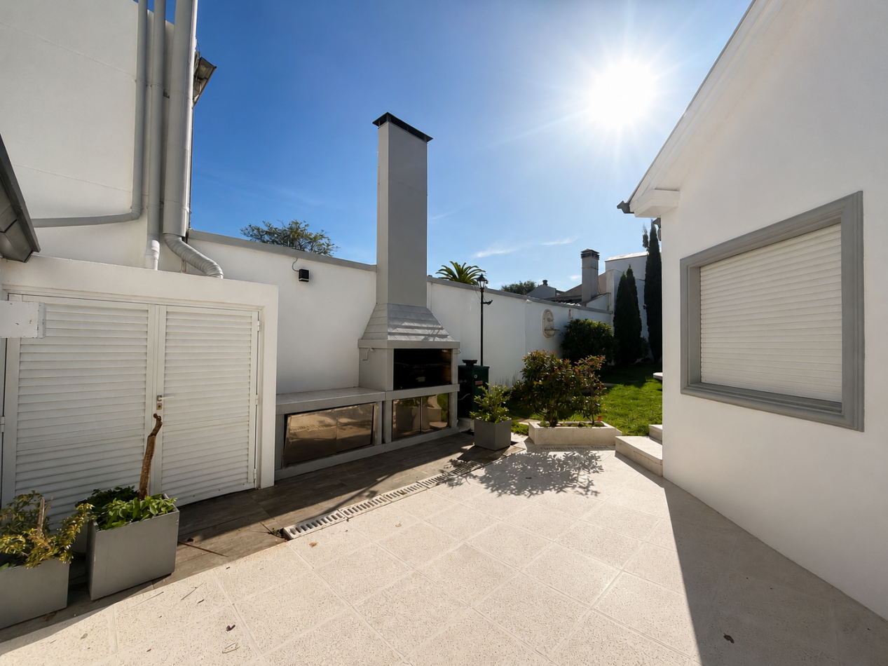 CASA DE CATEGORIA EN LO MEJOR DEL BARRIO SAN CARLOS. MAR DEL PLATA