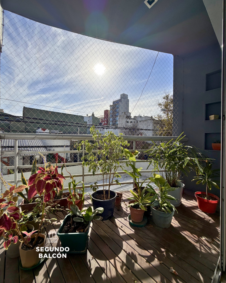 PISO DE CUATRO AMBIENTES CON COCHERA, DOS BAULERAS, PISCINA Y QUINCHO. MAR DEL PLATA 