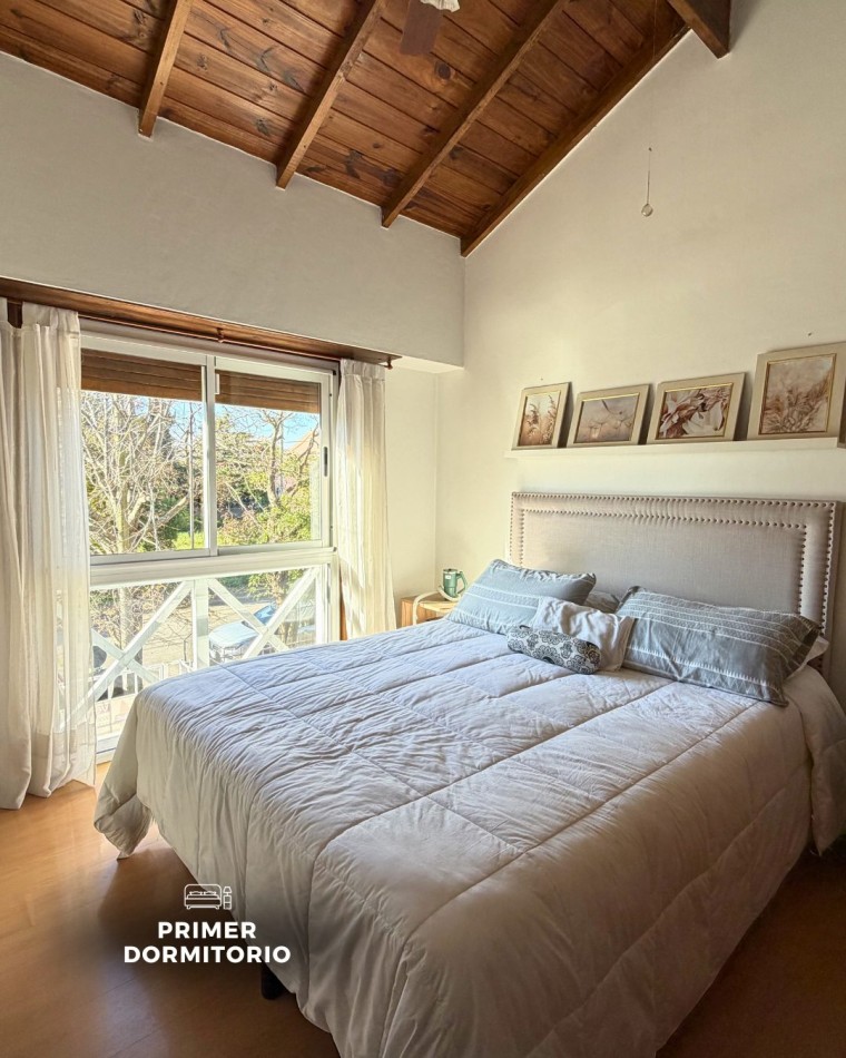 DUPLEX TRES AMBIENTES CON PATIO COCHERA Y ALTILLO. DIVINO ROSTRO. MAR DEL PLATA 
