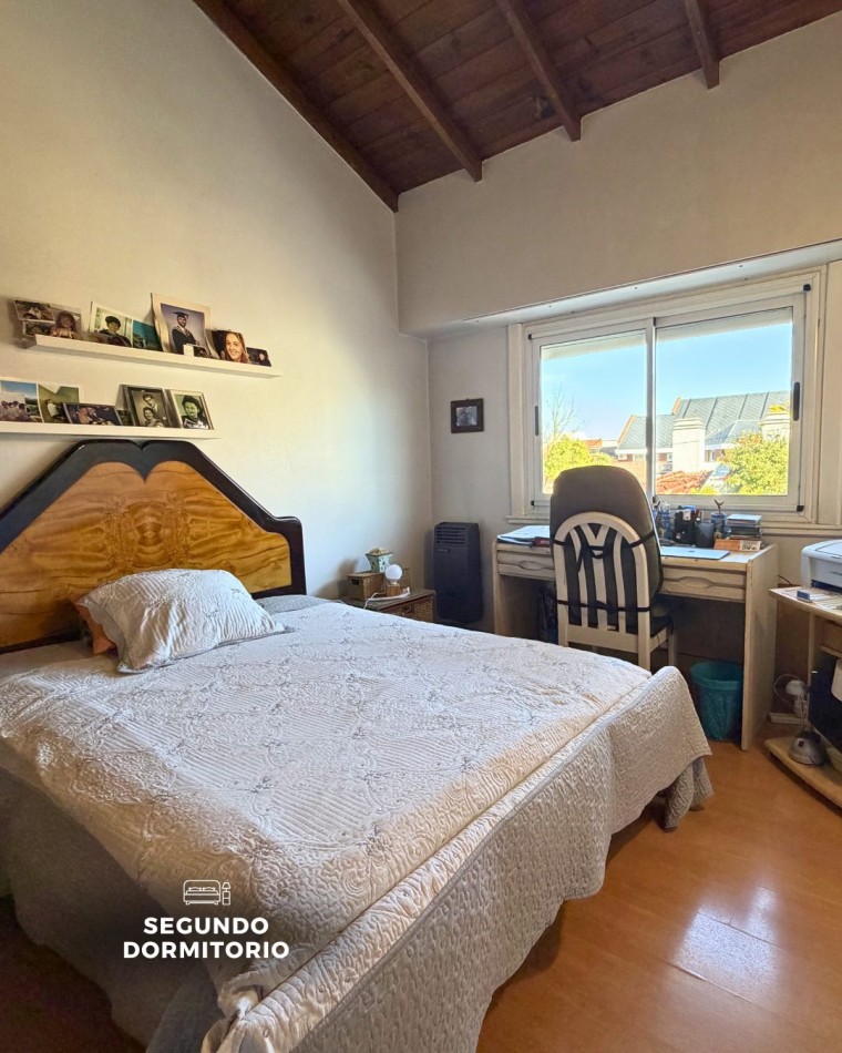 DUPLEX TRES AMBIENTES CON PATIO COCHERA Y ALTILLO. DIVINO ROSTRO. MAR DEL PLATA 