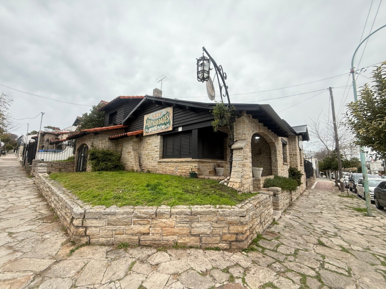 ALQUILER CLASICO CHALET EN ESQUINA USO COMERCIAL-PROFESIONAL ZONA GUEMES. MAR DEL PLATA