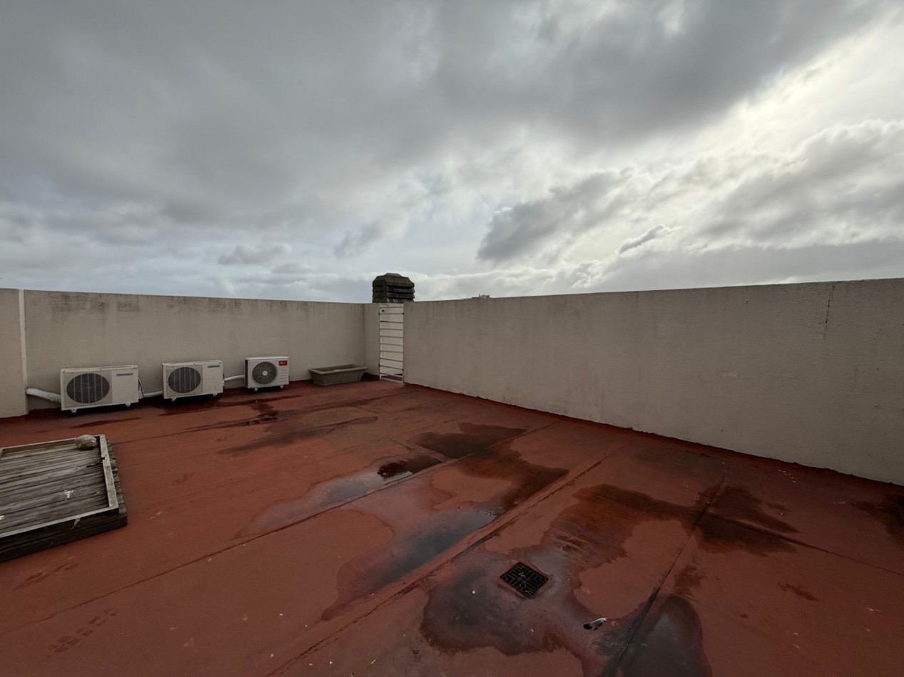 VENTA DEPARTAMENTO 2 AMBIENTES CON COCHERA, BALCON Y TERRAZA PRIVADA - SAN JOSE
