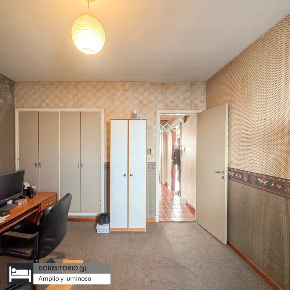 CASA EN VENTA 4 AMBIENTES CON PLAYROOM EN BARRIO SAN JOSE
