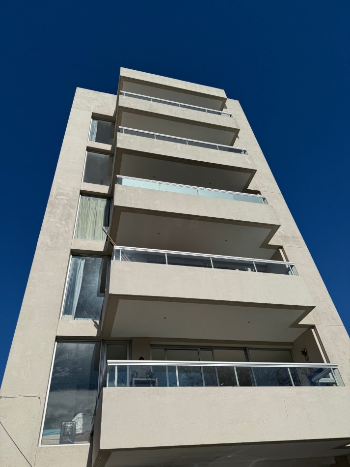 VENTA DEPARTAMENTO 2 AMBIENTES CON COCHERA, BALCON Y TERRAZA PRIVADA - SAN JOSE